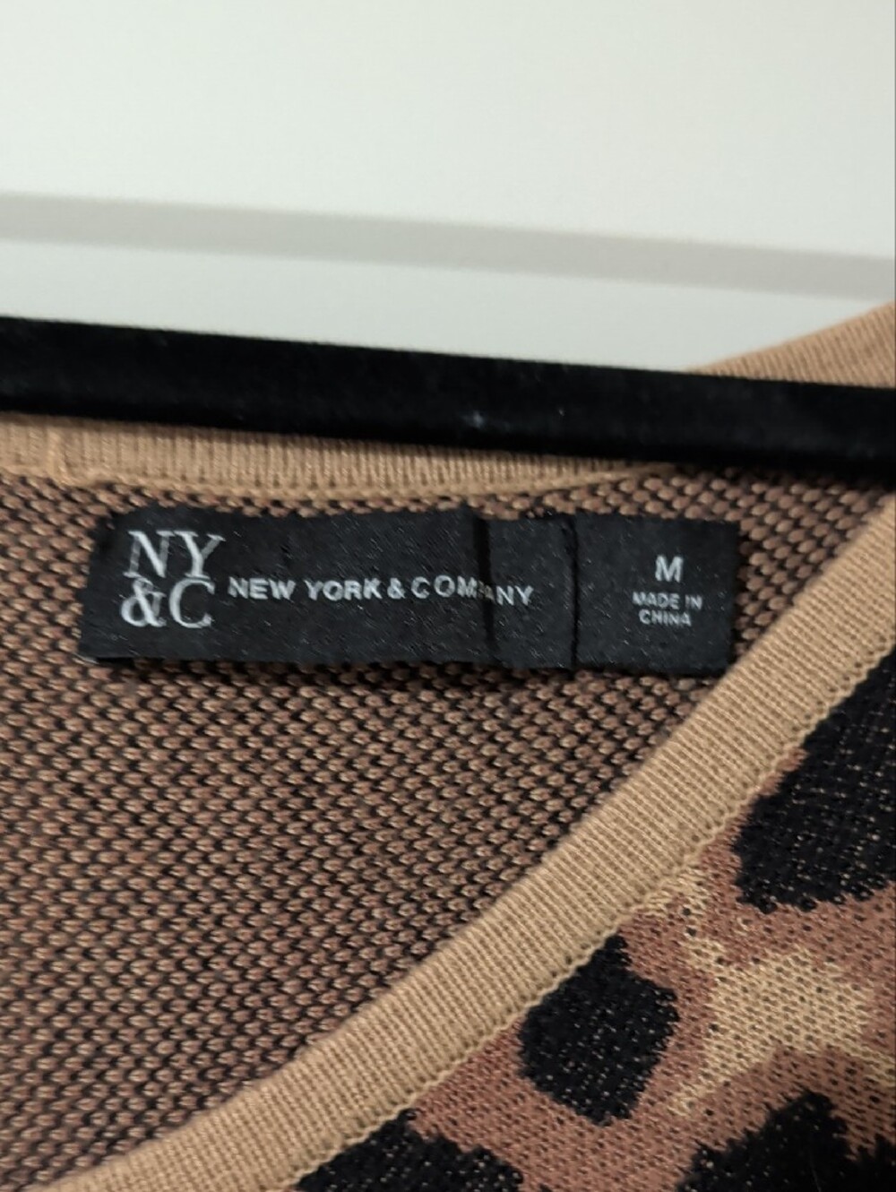 New York & Company Leopard Print V-Neck Sweater - Tan & Black - Picture 3 of 6